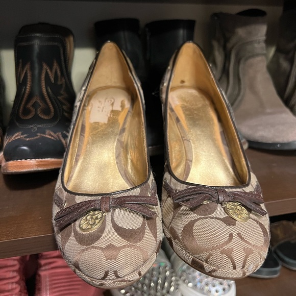 Coach Wedges - Picture 2 of 4